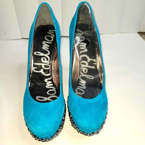 teal pumps size 10